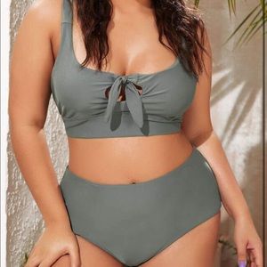 NWT Knot Front High Waisted Bikini Top NEW
